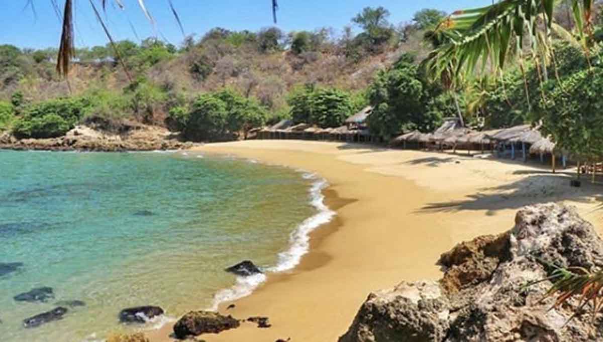 Puerto Escondido La Playa Mas Boho Chic Mexico Travel Channel