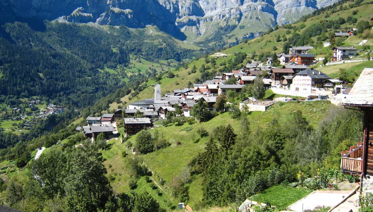 ¿quieres vivir en suiza? albinen te paga por hacerlo - 1