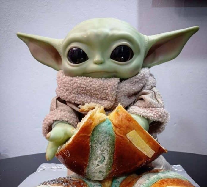 Llega la rosca de Baby Yoda a la CDMX