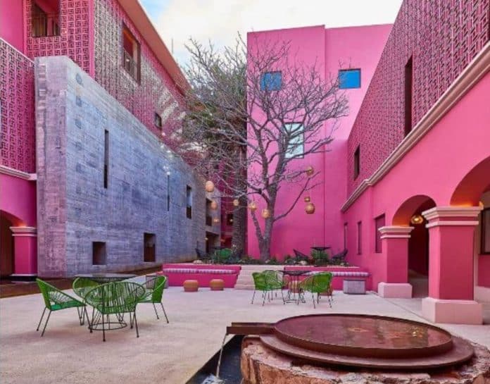 Conoce los hoteles rosa de México y hospédate el estilo más chic