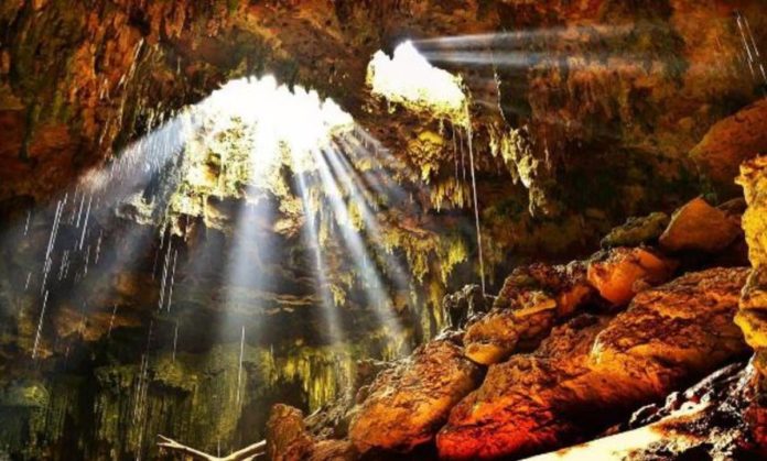 Descubre las imponentes grutas de Loltún en Yucatán