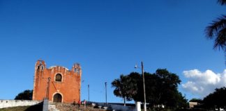 Descubren cascada debajo de una iglesia en Yucatán