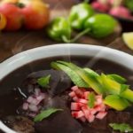 frijol con puerco comida de los lunes en Yucatán