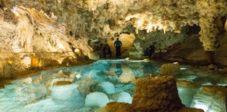 Grutas de Las Maravillas en España