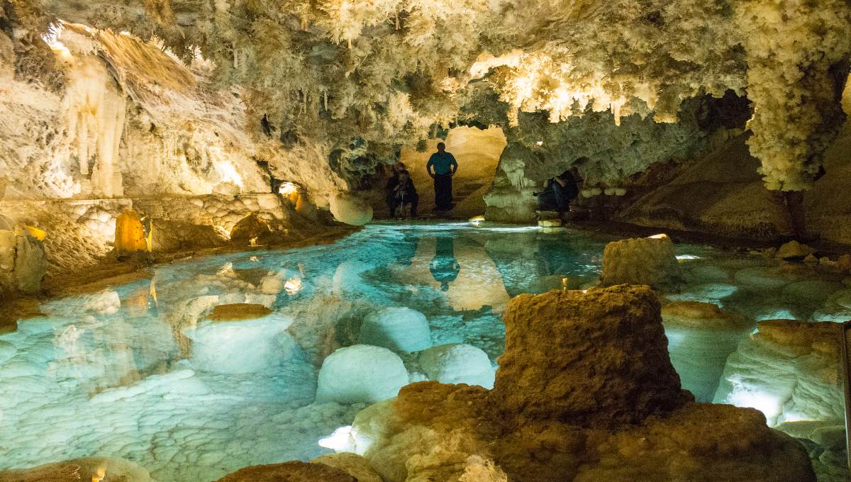 grutas de las maravillas en españa