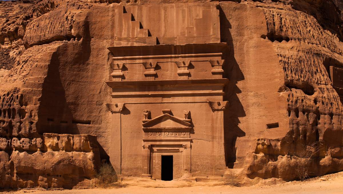 hegra abre sus puertas despúes de 2000 años