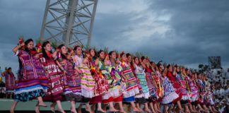 Oaxaca y su danza Flor de Piña