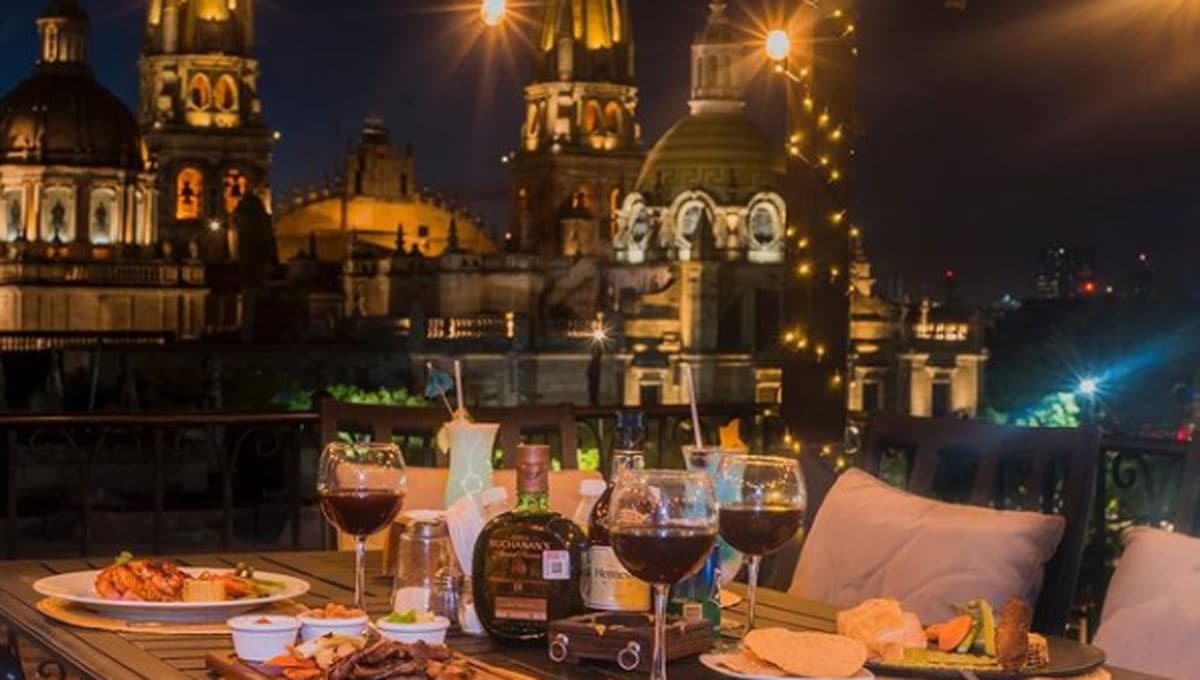 El Mariachi Restaurante-Bar, el lugar con la vista más cool de Jalisco -  Mexico Travel Channel