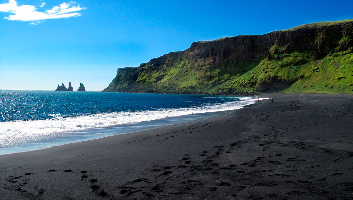Vik La Impactante Playa De Arena Negra En Islandia Mexico Travel Channel
