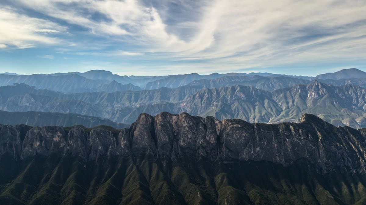 cerro de las mitras, el gigante de 15 picos de monterrey