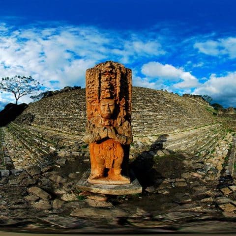 Toniná zona arqueológica en Chiapas