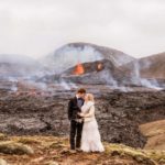 VIDEO: Pareja toma sesión de fotos de su boda en volcán en erupción