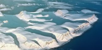 Antártida: Misteriosamente desaparece un lago en una plataforma de hielo