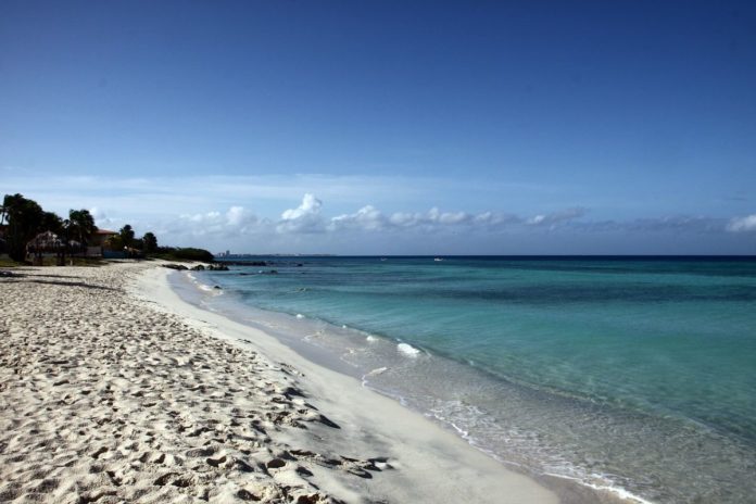 Aruba, el destino caribeño que atrae a los inversionistas