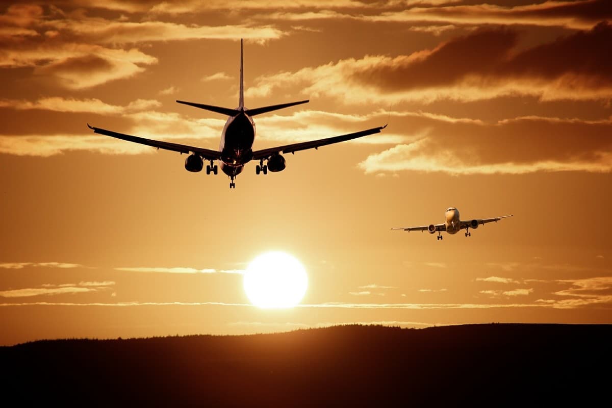 ¿Aerolíneas pagan por sobrevolar espacio aéreo extranjero?