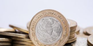 Revisa tus monedas de 20 pesos, podrían valer más de lo que te imaginas