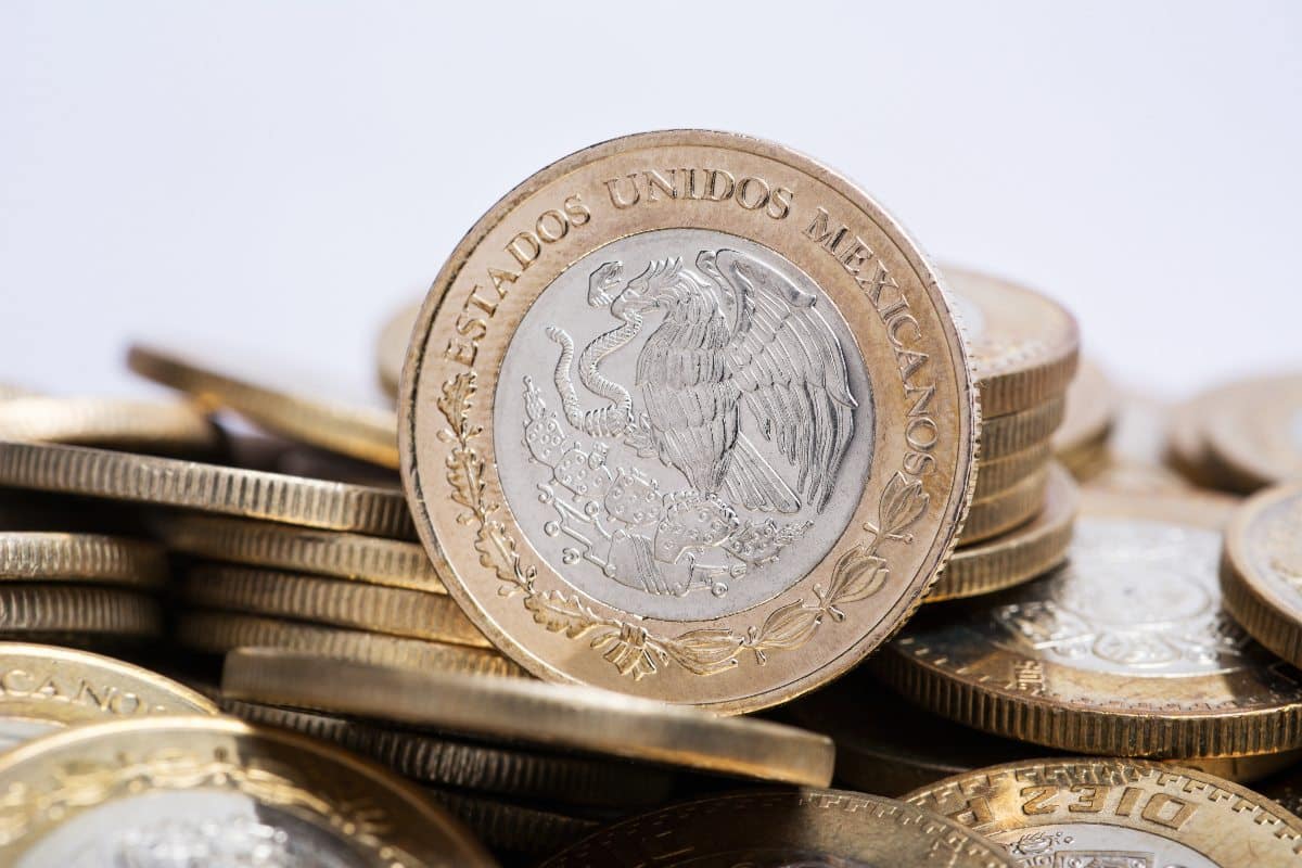 Revisa tus monedas de 20 pesos, podrían valer más de lo que te imaginas