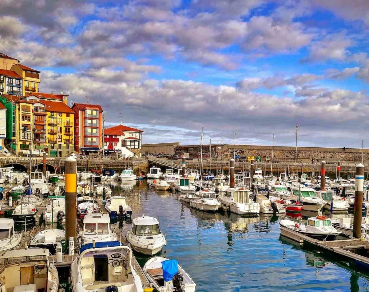 españa: 5 pueblos con playa que debes visitar estas vacaciones