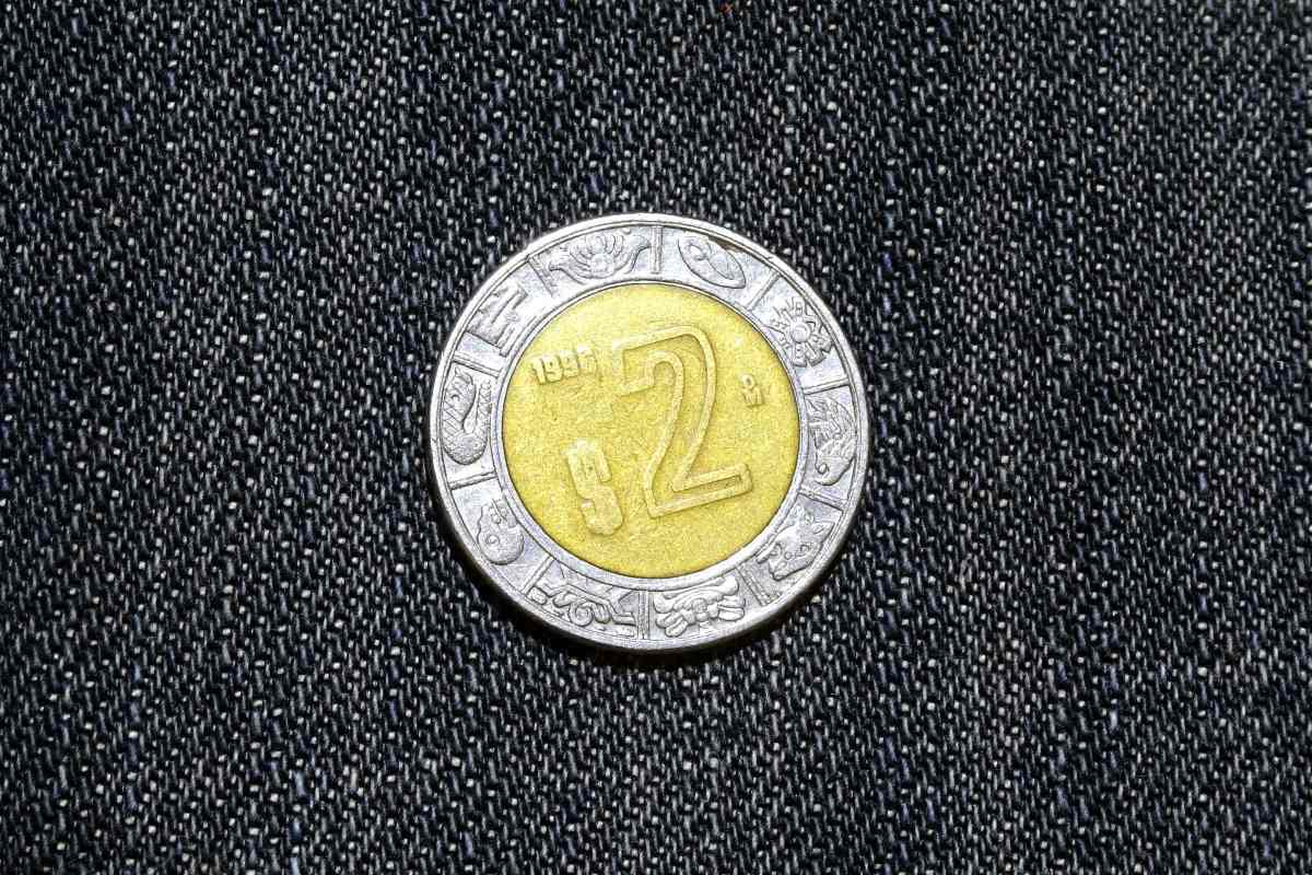 en esto podrías vender tus monedas de 2 pesos en internet