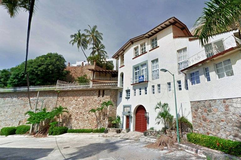 la zorba, la impresionante casa de juan gabriel en acapulco que está en venta - 3