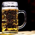 ¿Cerveza con durazno? Prueba esta delicia y refresca la garganta