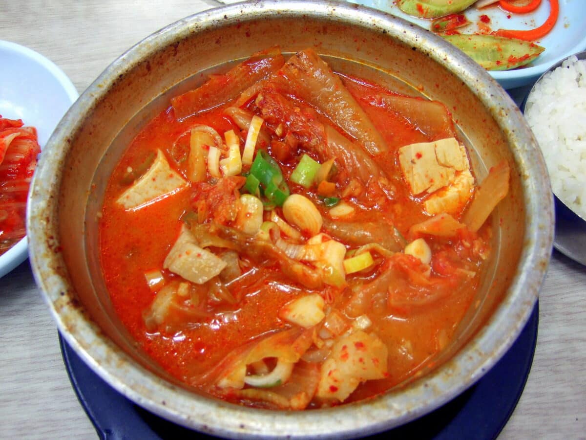 Kimchi Jjigae (Corea)
