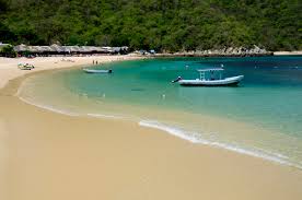 playa de la entrega, huatulco