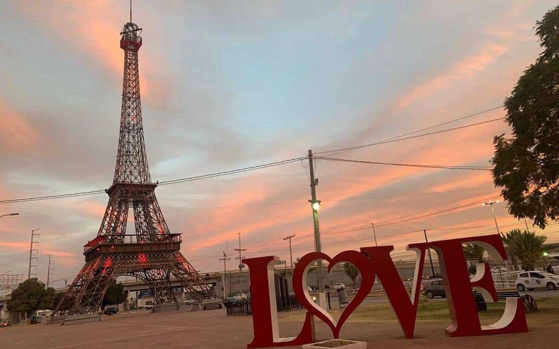 Torre Eiffel en Gómez Palacio