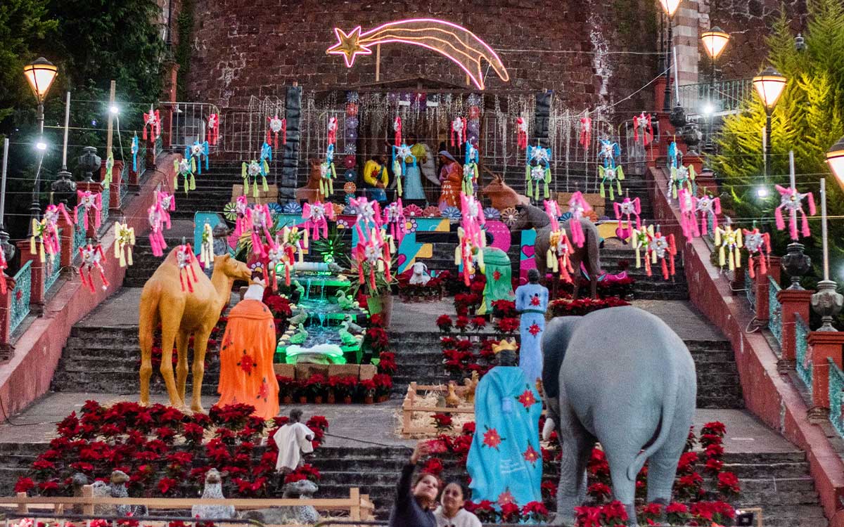 nacimiento monumental de metepec