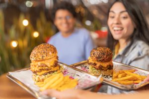 Celebra el Día de la Hamburguesa! Hamburguesas famosas en México