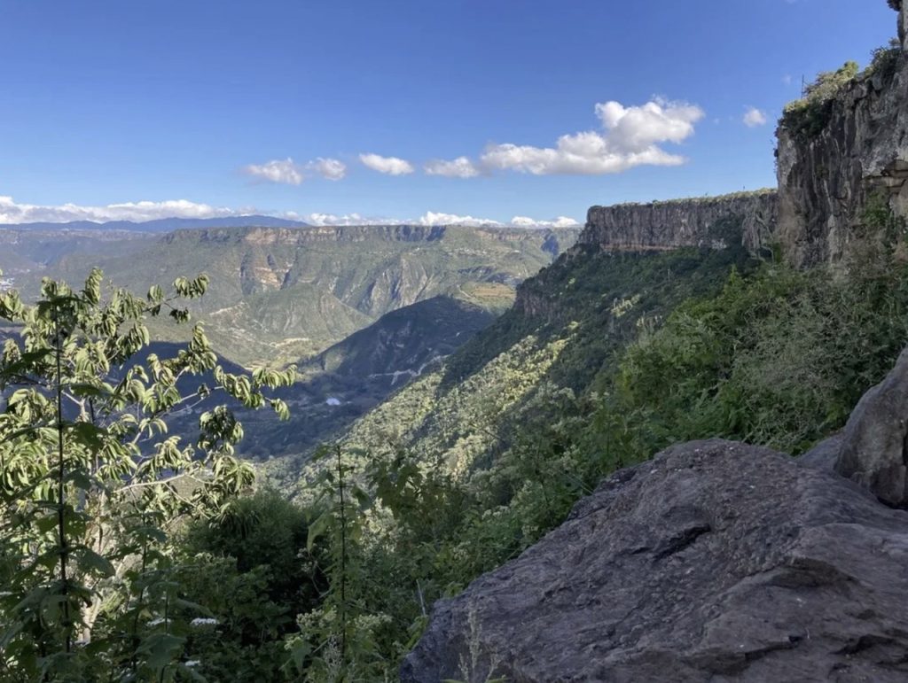 Corredor de la montaña en Hidalgo, un destino ideal para andar en bicicleta
