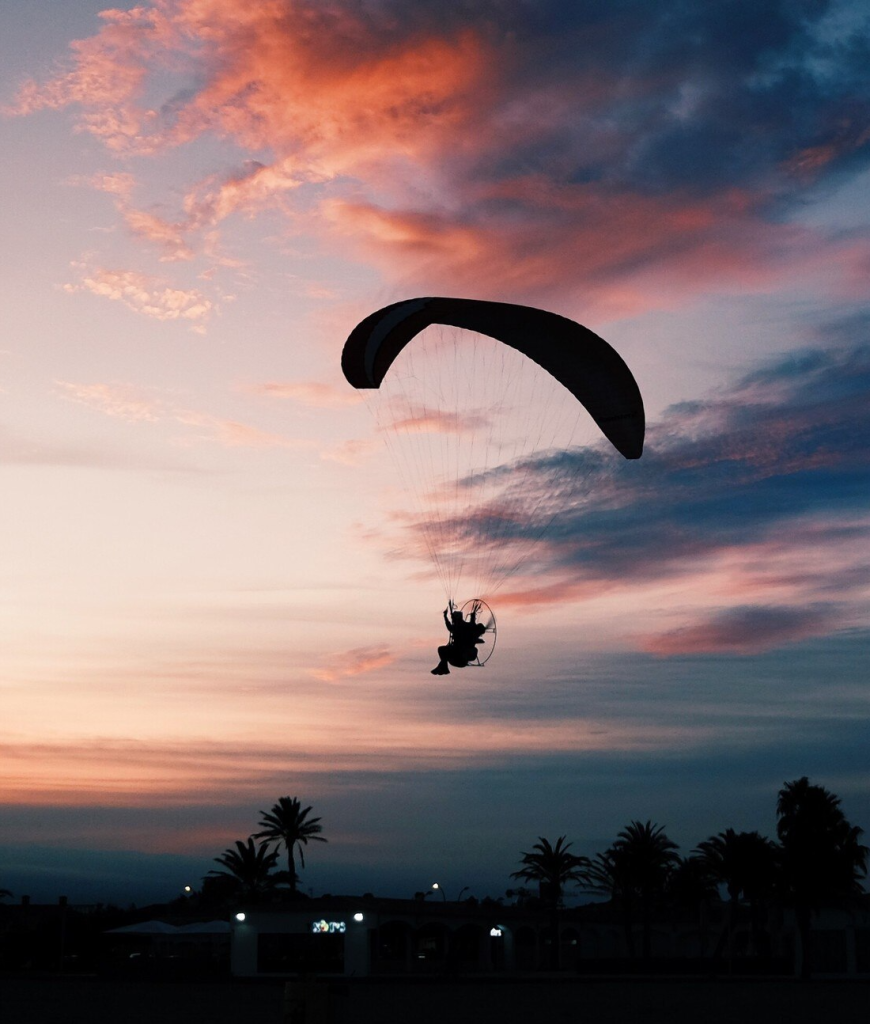 Parapente en Valle de Bravo, una actividad preferida en el turismo de aventura