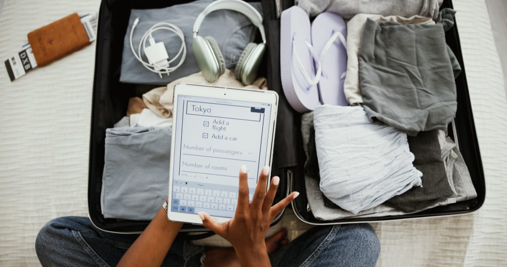 Checklist de viaje verano 2025: Ropa y calzado
