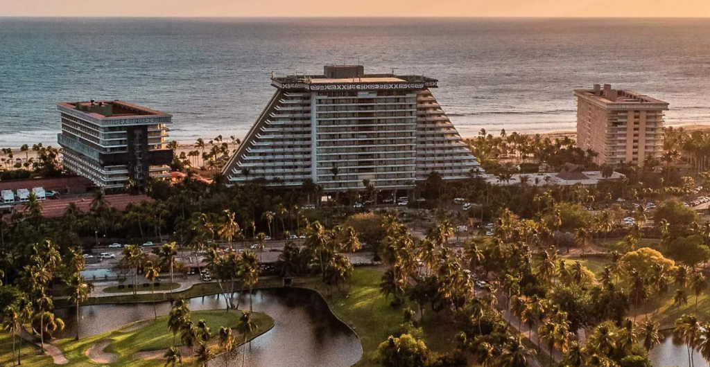 Mundo Imperial vivió una etapa difícil tras haber enfrentado uno de los huracanes más fuertes en la historia de Acapulco.