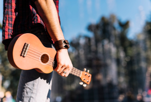 El turismo musical es una modalidad de viaje en la que el principal motivo es asistir a conciertos, festivales, giras de artistas