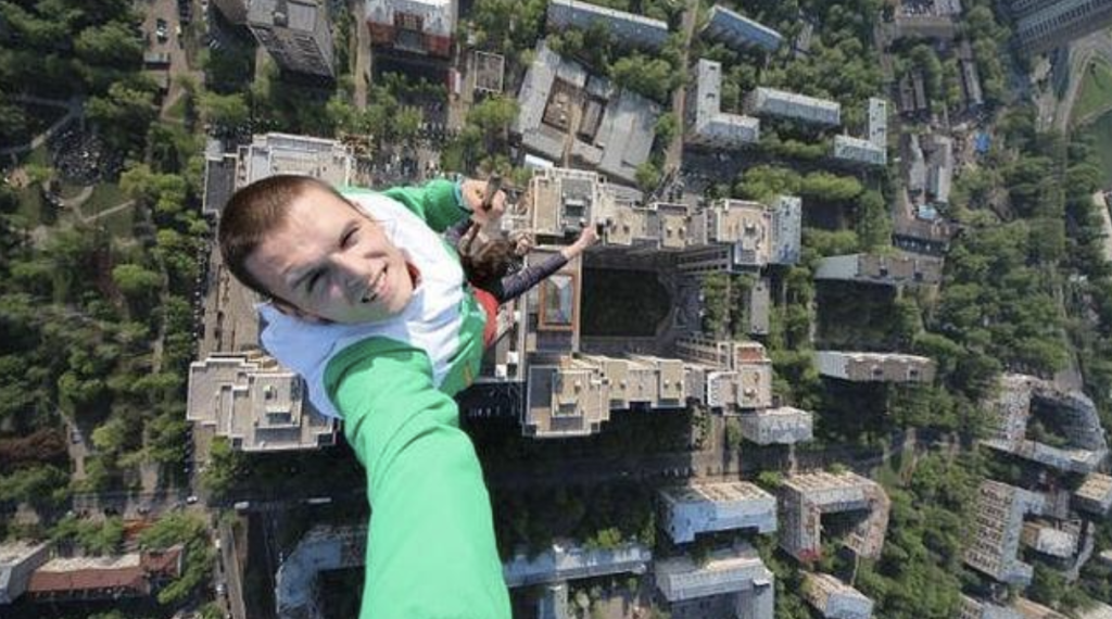 Durante la búsqueda de la selfie perfecta muchas veces los turistas se arriesgan demasiado
