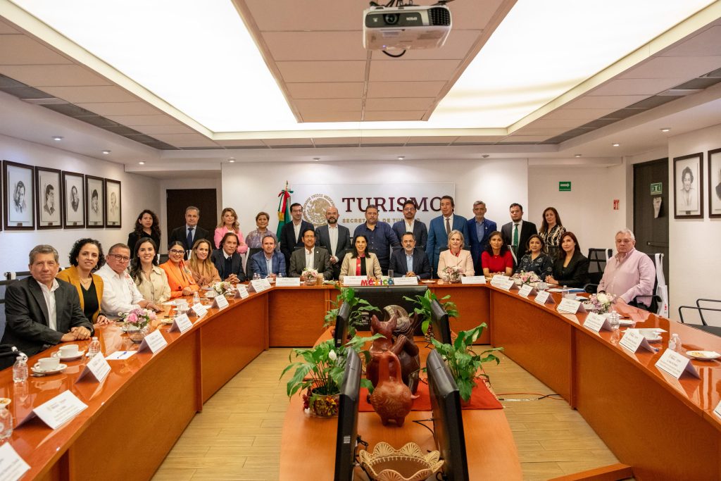 Sectur y Profeco. Turismo. Josefina Rodríguez Zamora