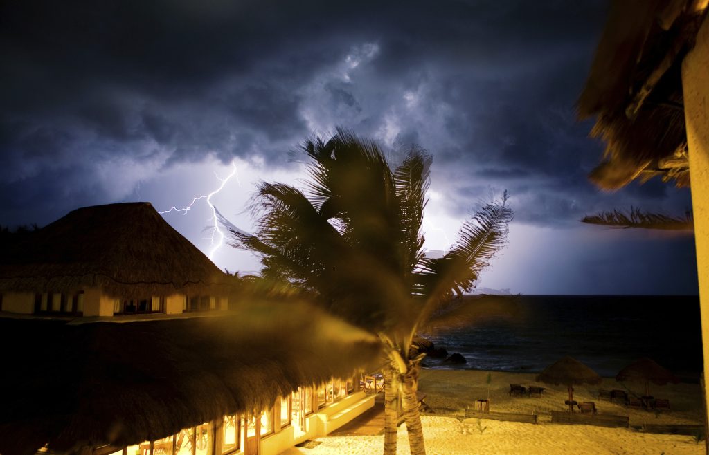 tormenta tropical en México