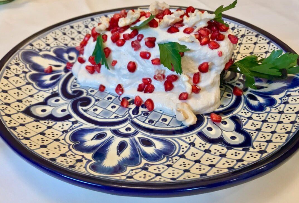 Chile en nogada, Nicos (Clavería).