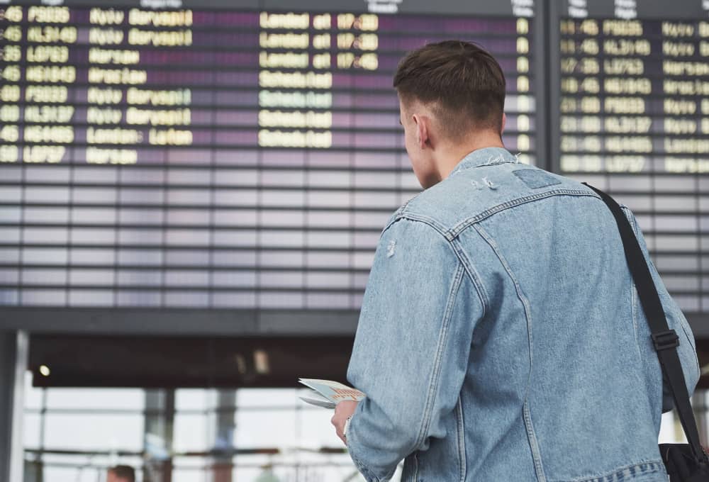 Derecho de No Residente, conocido como DNR. Este concepto se vuelve relevante si eres un extranjero que planea viajar a México principalmente por tema de negocios