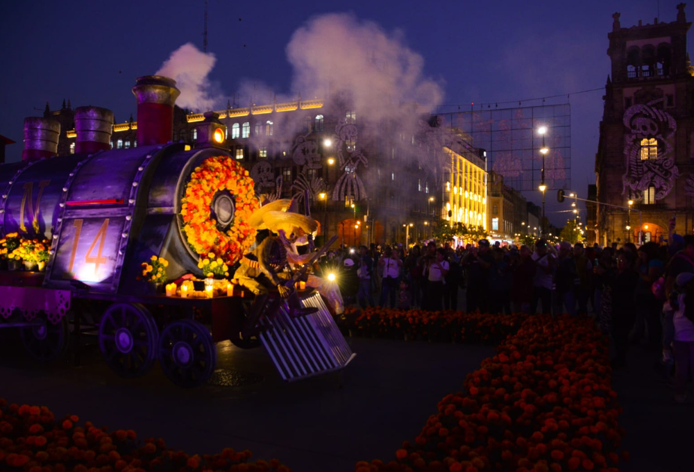 Ofrenda Monumental en el Zócalo de la CDMX por el Día de Muertos 2025 (ARCHIVO)