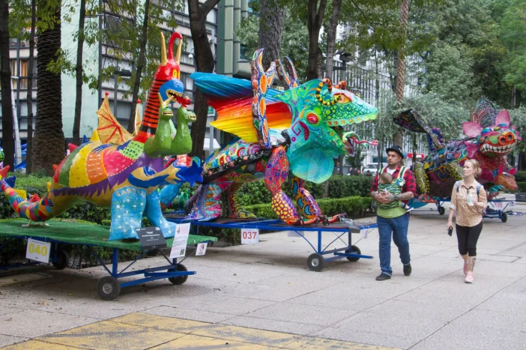 Descubre las mejores actividades para disfrutar un fin de semana lleno de diversión en la Ciudad de México. Desde arte y cultura hasta gastronomía y vida nocturna, esta guía te ayudará a planear un viaje inolvidable en la capital mexicana, con opciones para todos los gustos y estilos.