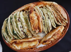 El Festival de la Gordita en Tepatepec, Hidalgo regresa este 2025 con más de 40 variedades de gorditas tradicionales. Descubre cuándo se realiza y cómo llegar fácilmente desde la CDMX