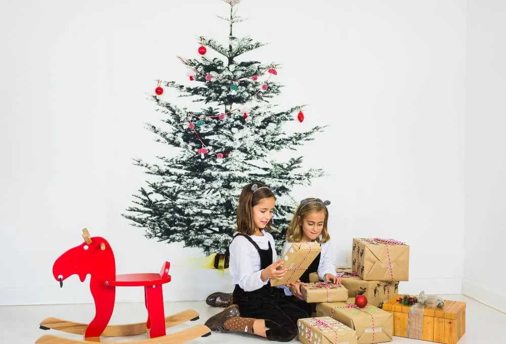 Ideas para hacer tu árbol de Navidad casero y barato