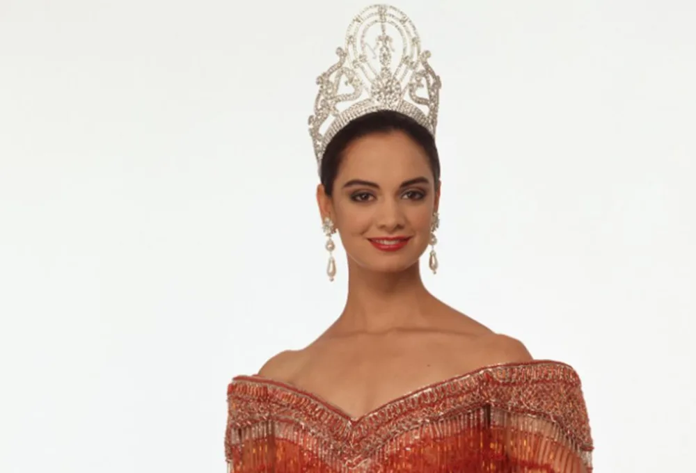 La primera corona para México llegó en 1991 con Lupita Jones