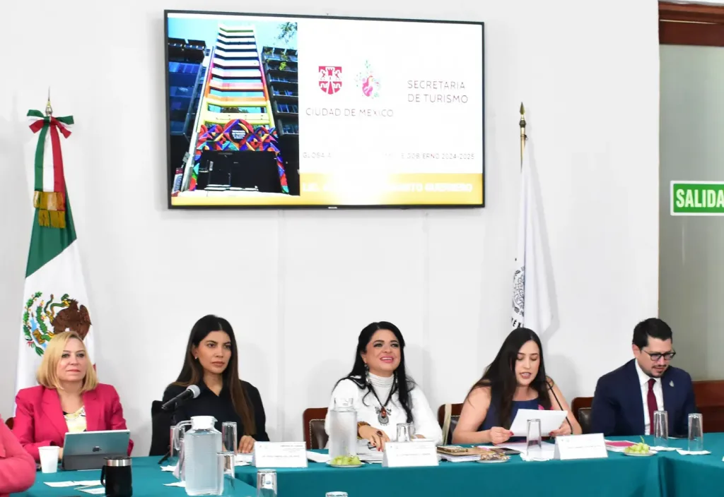 La Ciudad de México refuerza su infraestructura turística con enfoque en inclusión, accesibilidad y sostenibilidad, de cara al Mundial 2026. Descubre cómo se prepara para recibir a miles de visitantes de todo el mundo.