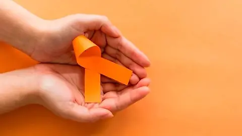 El Día Naranja se conmemora cada 25 de mes como un llamado global para prevenir y erradicar la violencia contra mujeres y niñas. Descubre su origen, qué simboliza y por qué el color naranja se convirtió en un ícono mundial de esperanza y acción.