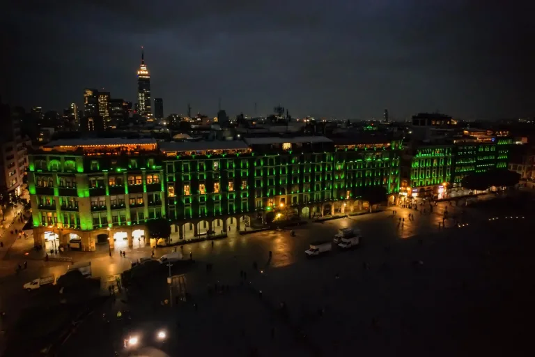 ¡CDMX anuncia iluminación monumental en el Centro Histórico rumbo al Mundial 2026!