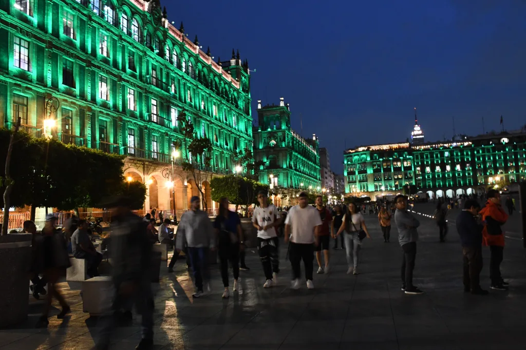 La jefa de Gobierno de la CDMX, Clara Brugada, propuso iluminar el Centro Histórico de la capital. Conoce en qué consiste y cómo cambiará el paisaje urbano.