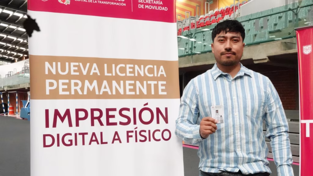 Entérate cómo funciona el trámite de la Licencia Permanente 2026 en la Ciudad de México: dónde están los módulos, cómo agendar tu cita, costo y las novedades tras la prórroga oficial.
